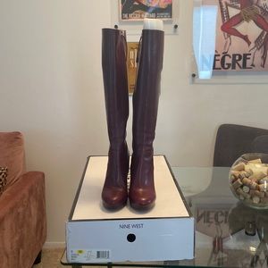 Nine West Wine color size 6 wedge boots